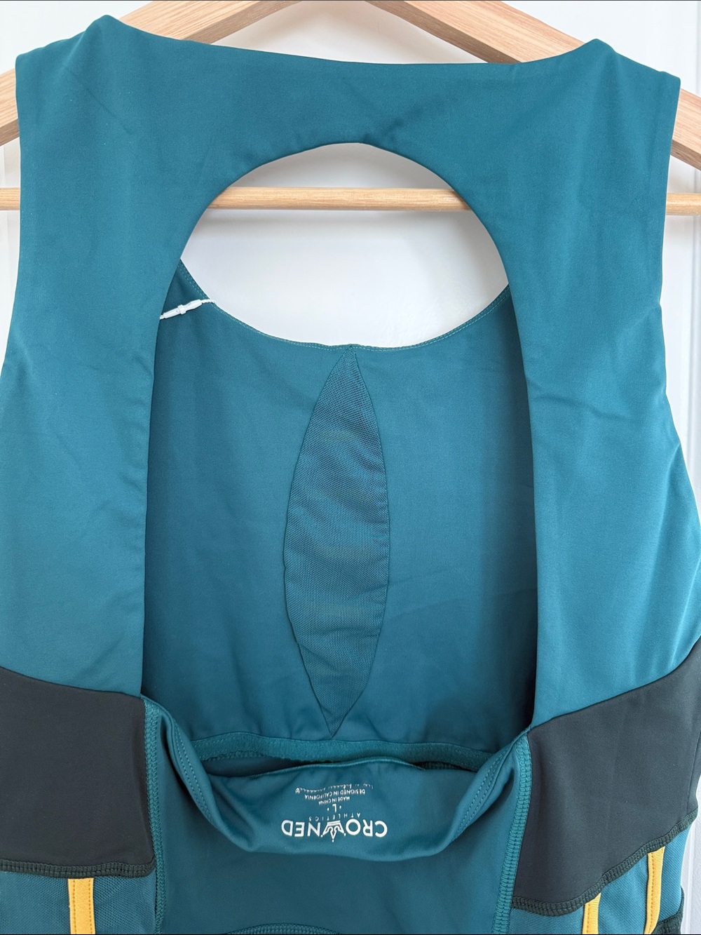 Crowned Athletics CELTIC KNOT ATHLETIC TANK - Picture 3 of 5